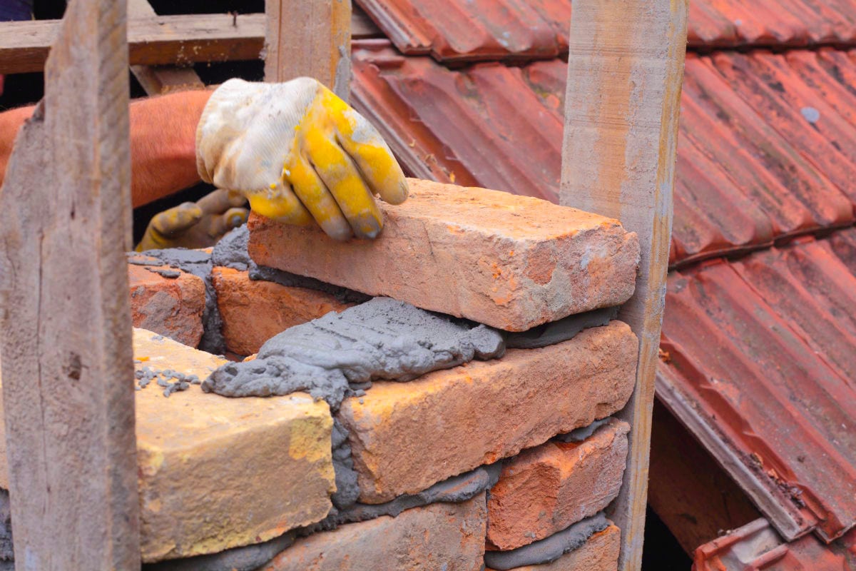 Post-Cleaning Inspection and Warranty for Gutter Cleaning